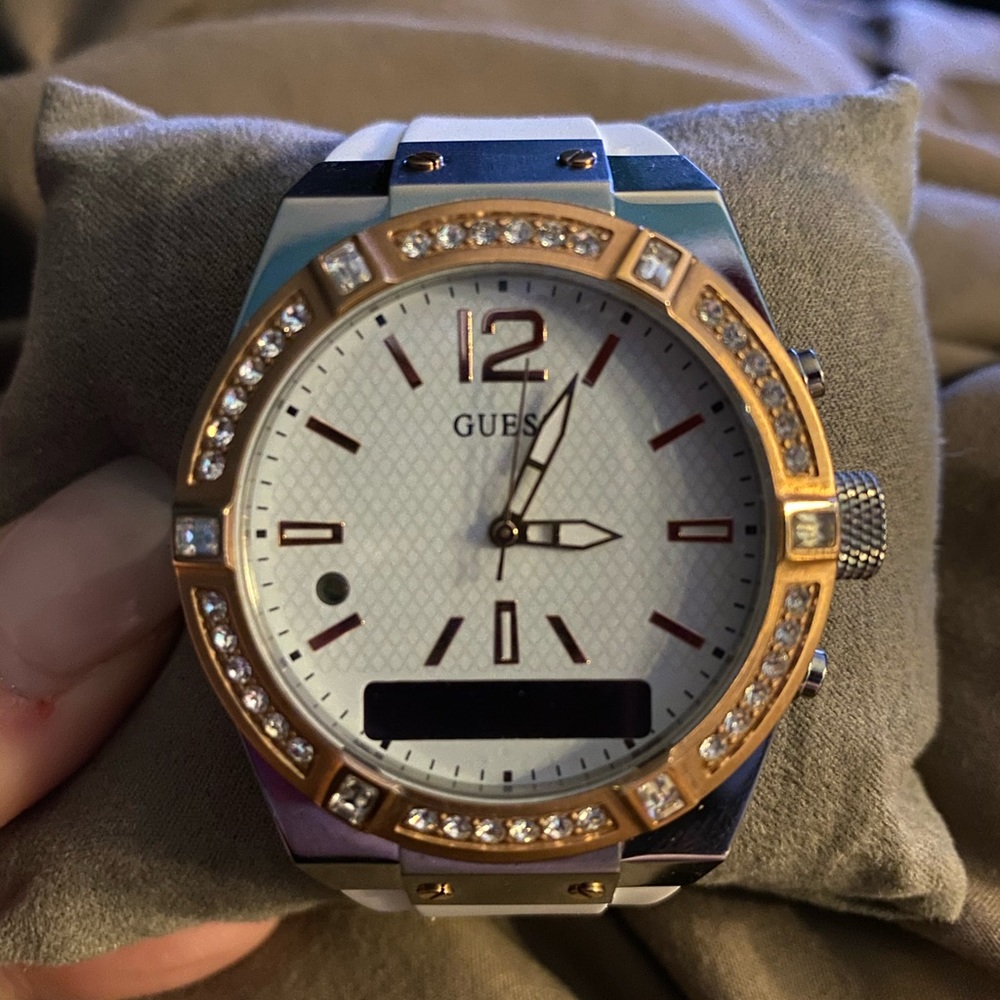 Guess smart watch
